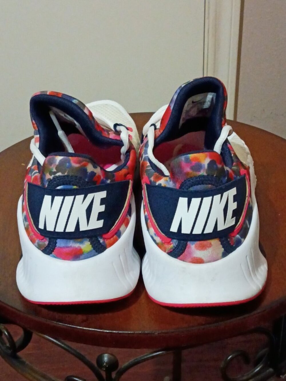 Nike PG 4 Shoes Women Size 11 White Multicolor Tie Dye CZ0596-101 Basketball - Picture 9 of 14